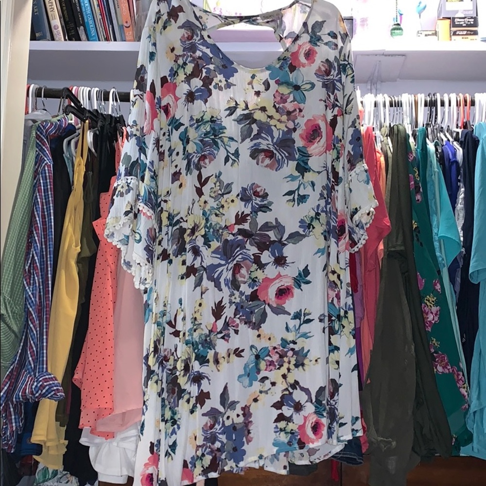 Boutique Flowing long top 3X